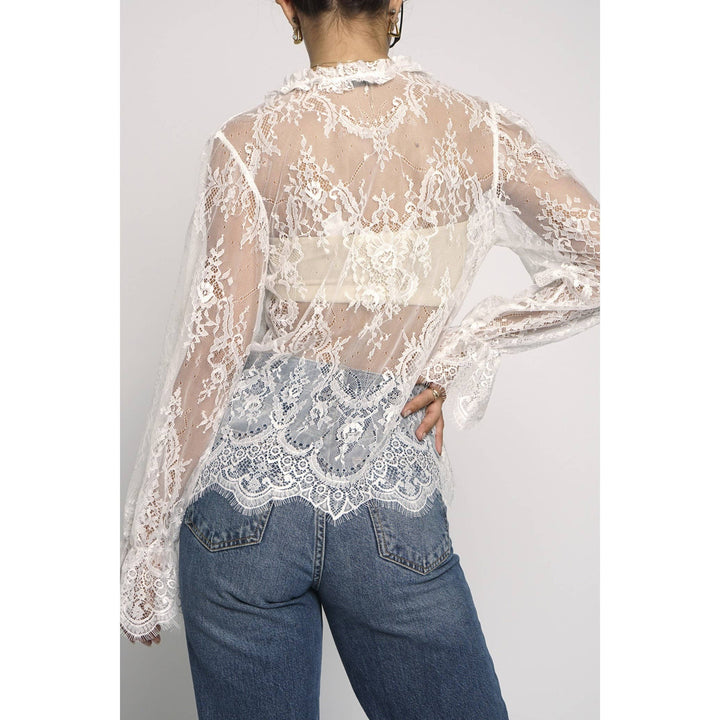 LACE TIE FRONT BLOUSE