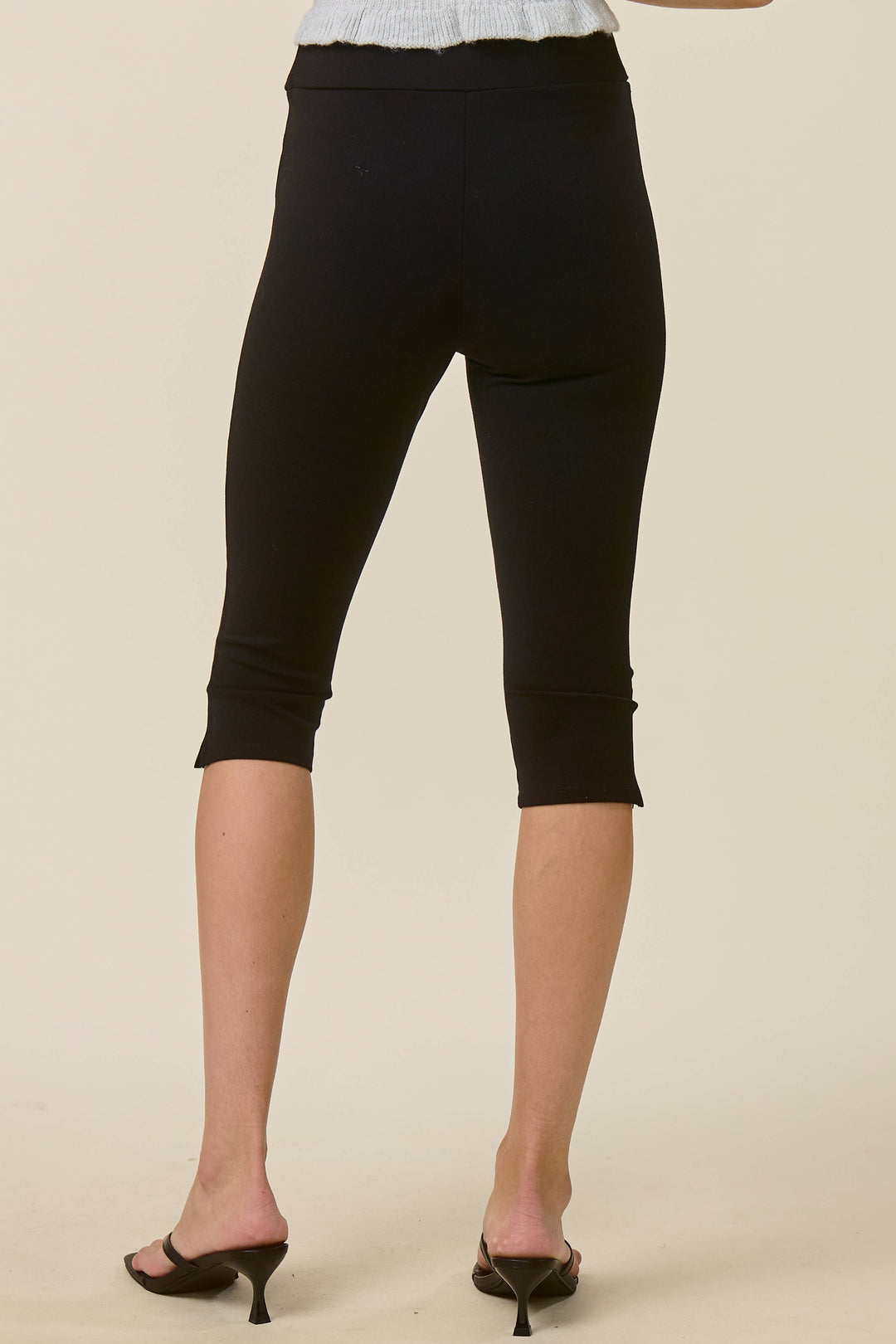 Capri Pants with Tie Belt