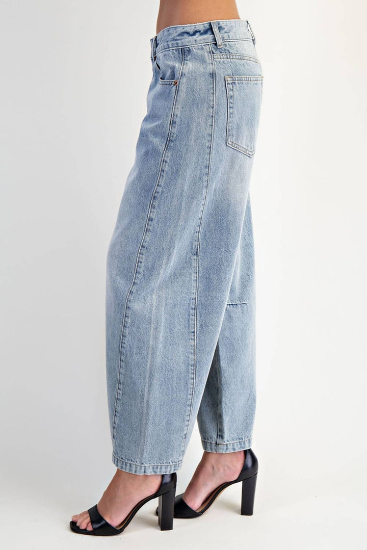 Relaxed Barrel Jeans