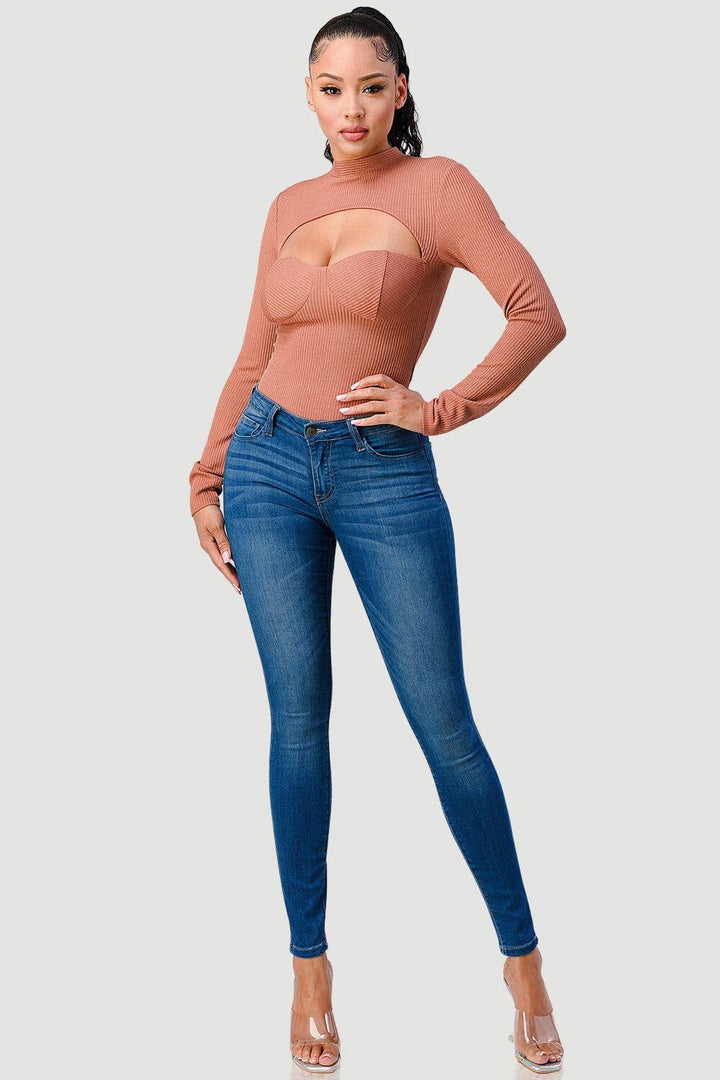 CUTOUT KEYHOLE BODYSUIT