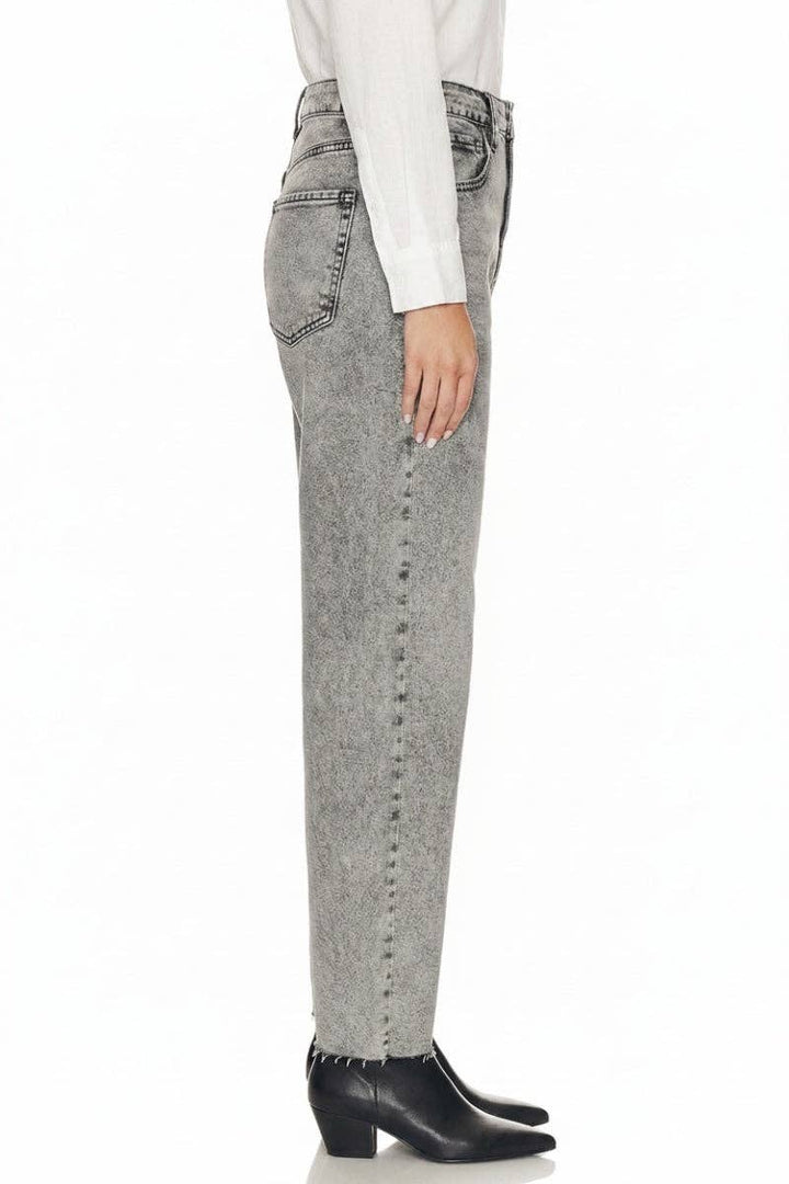 HIGH RISE  BARREL JEANS