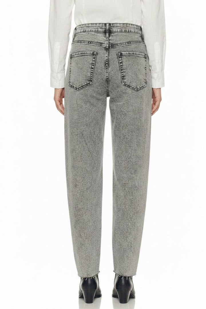 HIGH RISE  BARREL JEANS