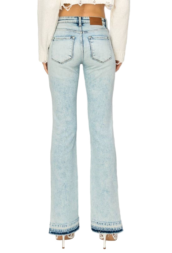 MID RISE STRETCH BOOTCUT WITH FRAY HEM AND VENT JEANS