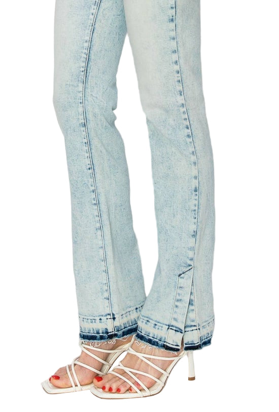 MID RISE STRETCH BOOTCUT WITH FRAY HEM AND VENT JEANS